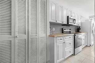 1690 NE 191st St, Miami, FL 33179 - Photo 21