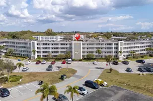 2051 N Newport N, Deerfield Beach, FL 33442 - Photo 17