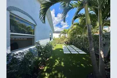 1109 NE 6th Ave #1, Fort Lauderdale, FL 33304 - Photo 29