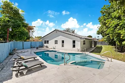 1925 NE 214th Ter, Miami, FL 33179 - Photo 3