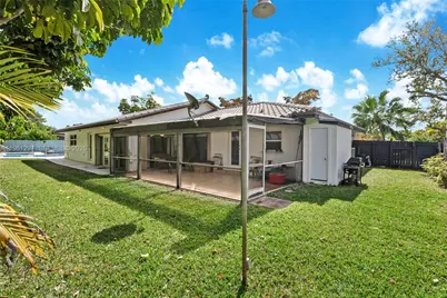 1925 NE 214th Ter, Miami, FL 33179 - Photo 5