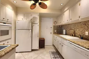 3505 S Ocean Dr, Hollywood, FL 33019 - Photo 7