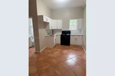 329 NW 11th Ave, Miami, FL 33128 - Photo 11