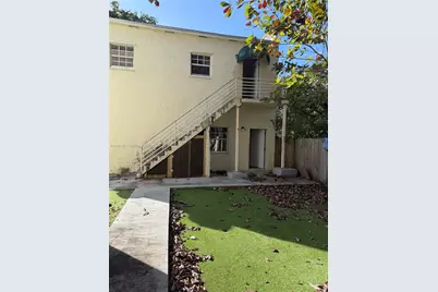 329 NW 11th Ave, Miami, FL 33128 - Photo 7