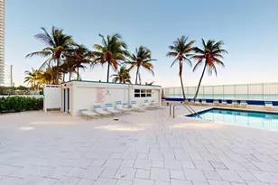 2076 S Ocean Dr, Hallandale Beach, FL 33009 - Photo 45