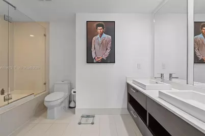 45 SW 9th St #1109, Miami, FL 33130 - Photo 15