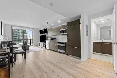 45 SW 9th St #1109, Miami, FL 33130 - Photo 1