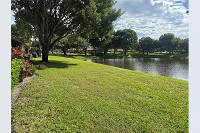 8200 Whispering Palm Dr, Boca Raton, FL 33496 - Photo 29