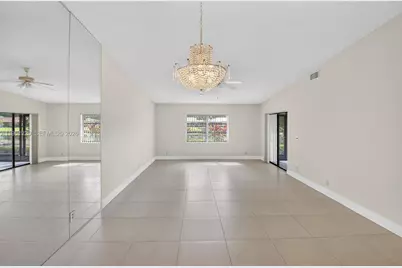 8200 Whispering Palm Dr, Boca Raton, FL 33496 - Photo 17