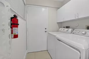 8200 Whispering Palm Dr, Boca Raton, FL 33496 - Photo 31