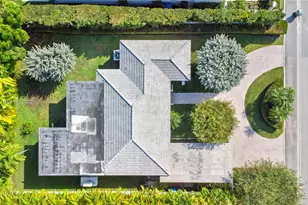 1261 98th St, Bay Harbor Islands, FL 33154 - Photo 3