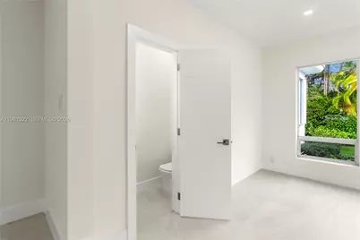 1261 98th St, Bay Harbor Islands, FL 33154 - Photo 23