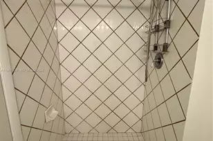 18041 Biscayne Blvd, Aventura, FL 33160 - Photo 15