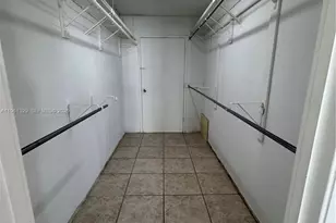 18041 Biscayne Blvd, Aventura, FL 33160 - Photo 21