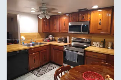 7554 Stirling Rd #105, Davie, FL 33024 - Photo 3