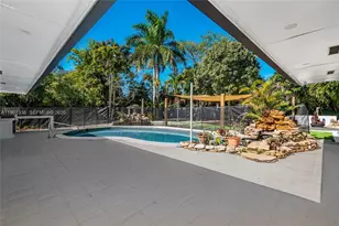4121 SW 3rd St, Plantation, FL 33317 - Photo 11