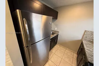 2721 NW 23rd Ct #4, Miami, FL 33142 - Photo 5