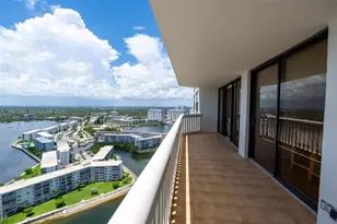 1000 W Island Blvd, Aventura, FL 33160 - Photo 11