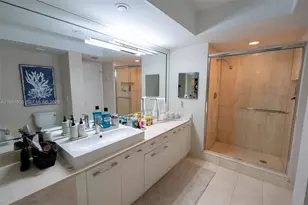 1000 W Island Blvd, Aventura, FL 33160 - Photo 9