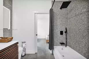 112 NW 53rd St, Miami, FL 33127 - Photo 49