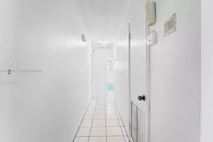 811 NW 112th St, Miami, FL 33168 - Photo 15