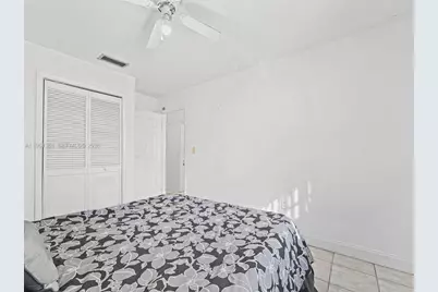 811 NW 112th St, Miami, FL 33168 - Photo 25