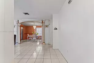 811 NW 112th St, Miami, FL 33168 - Photo 5