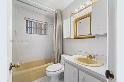 811 NW 112th St, Miami, FL 33168 - Photo 19