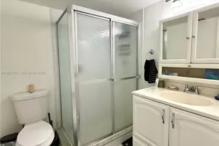 3777 NW 78th Ave, Davie, FL 33024 - Photo 7