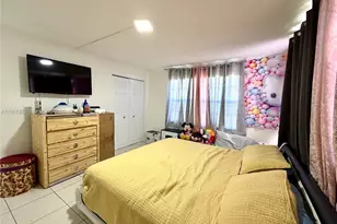 3777 NW 78th Ave, Davie, FL 33024 - Photo 5