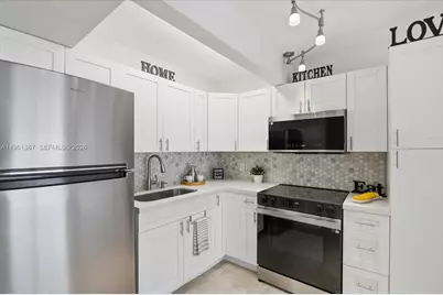 1400 SW 124th Ter #207Q, Pembroke Pines, FL 33027 - Photo 15