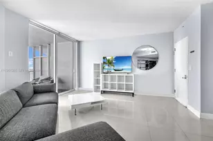 1900 N Bayshore Dr, Miami, FL 33132 - Photo 3