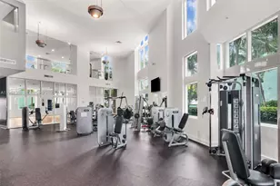 1900 N Bayshore Dr, Miami, FL 33132 - Photo 23