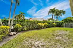 1518 Maple Dr, Weston, FL 33327 - Photo 39