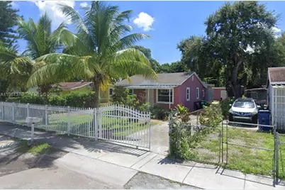 860 NW 115th St, Miami, FL 33168 - Photo 1