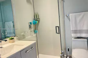 45 SW 9th St, Miami, FL 33130 - Photo 13