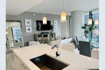 45 SW 9th St #2003, Miami, FL 33130 - Photo 3