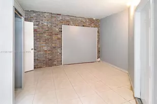 3241 NW 40th St, Lauderdale Lakes, FL 33309 - Photo 23