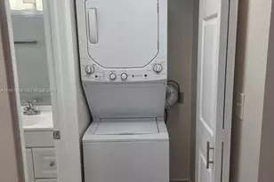 11342 Taft St, Pembroke Pines, FL 33026 - Photo 7