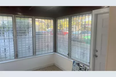 134 SW 61st Ave #0, Miami, FL 33144 - Photo 3