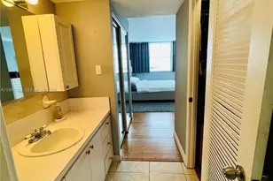18051 Biscayne Blvd, Aventura, FL 33160 - Photo 17