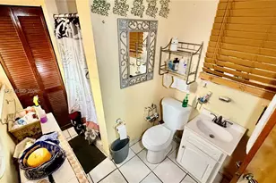 46 NW 24th Ct, Miami, FL 33125 - Photo 11