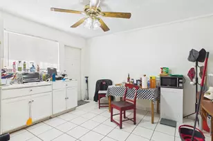 46 NW 24th Ct, Miami, FL 33125 - Photo 15