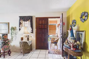 46 NW 24th Ct, Miami, FL 33125 - Photo 5