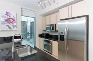 79 SW 12th St, Miami, FL 33130 - Photo 3