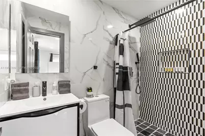 390 NW 40th St, Deerfield Beach, FL 33064 - Photo 15