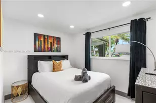 390 NW 40th St, Deerfield Beach, FL 33064 - Photo 11