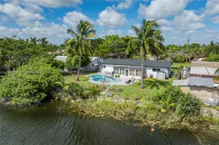 390 NW 40th St, Deerfield Beach, FL 33064 - Photo 17