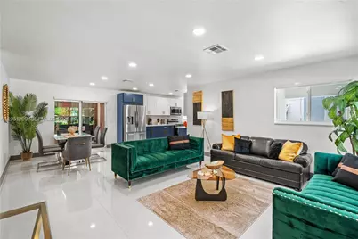 390 NW 40th St, Deerfield Beach, FL 33064 - Photo 5