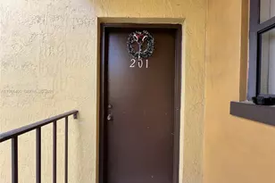 556 NW 114th Ave, Sweetwater, FL 33172 - Photo 3